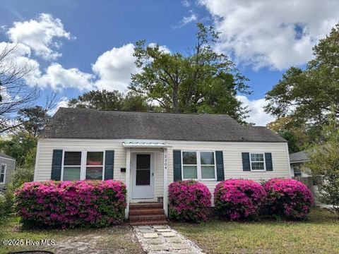 Single Family Residence in Wilmington NC 2304 Princess Place Drive.jpg