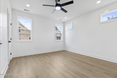 Townhouse in Carolina Beach NC 1518 Pinfish Lane #1 33.jpg