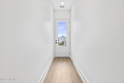 Townhouse in Carolina Beach NC 1518 Pinfish Lane #1 8.jpg