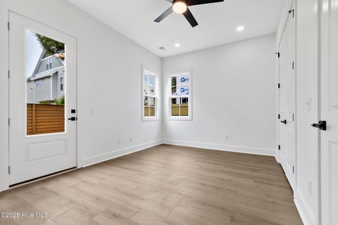 Townhouse in Carolina Beach NC 1518 Pinfish Lane #1 11.jpg