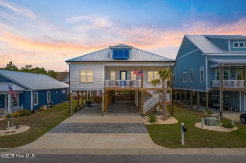 Single Family Residence in Carolina Beach NC 103 Island Palms Drive.jpg