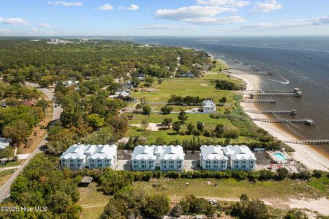 Condominium in Southport NC 700 E Moore St #303.jpg