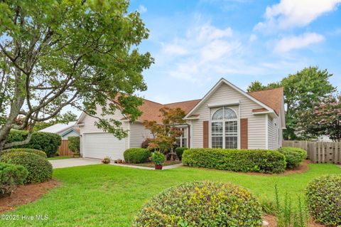 Single Family Residence in Carolina Beach NC 403 Bay Court.jpg
