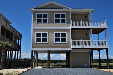 Single Family Residence in Holden Beach NC 672 Ocean Boulevard.jpg