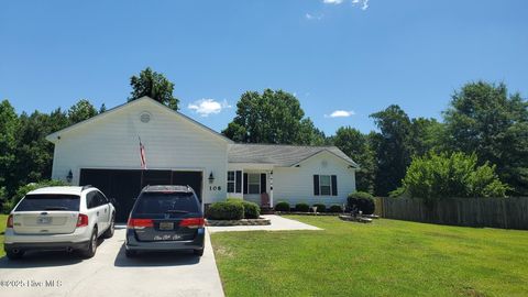 Single Family Residence in Jacksonville NC 108 Beaver Creek Court.jpg