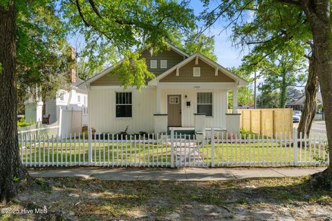 Single Family Residence in Wilmington NC 1702 Orange Street.jpg
