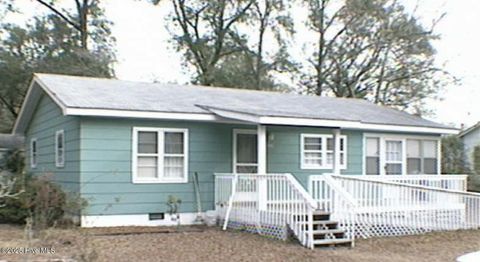 Single Family Residence in Ocean Isle Beach NC 6328 Tolman Street.jpg