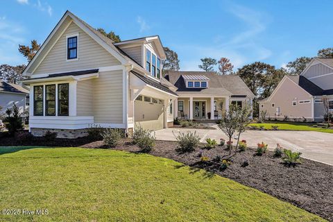 Single Family Residence in Leland NC 3810 River Park Way.jpg