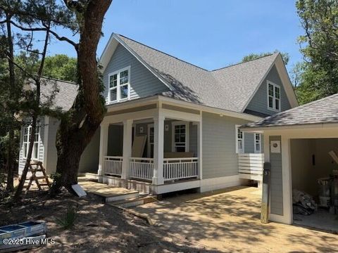 Single Family Residence in Bald Head Island NC 3 Creeping Cucumber Court.jpg