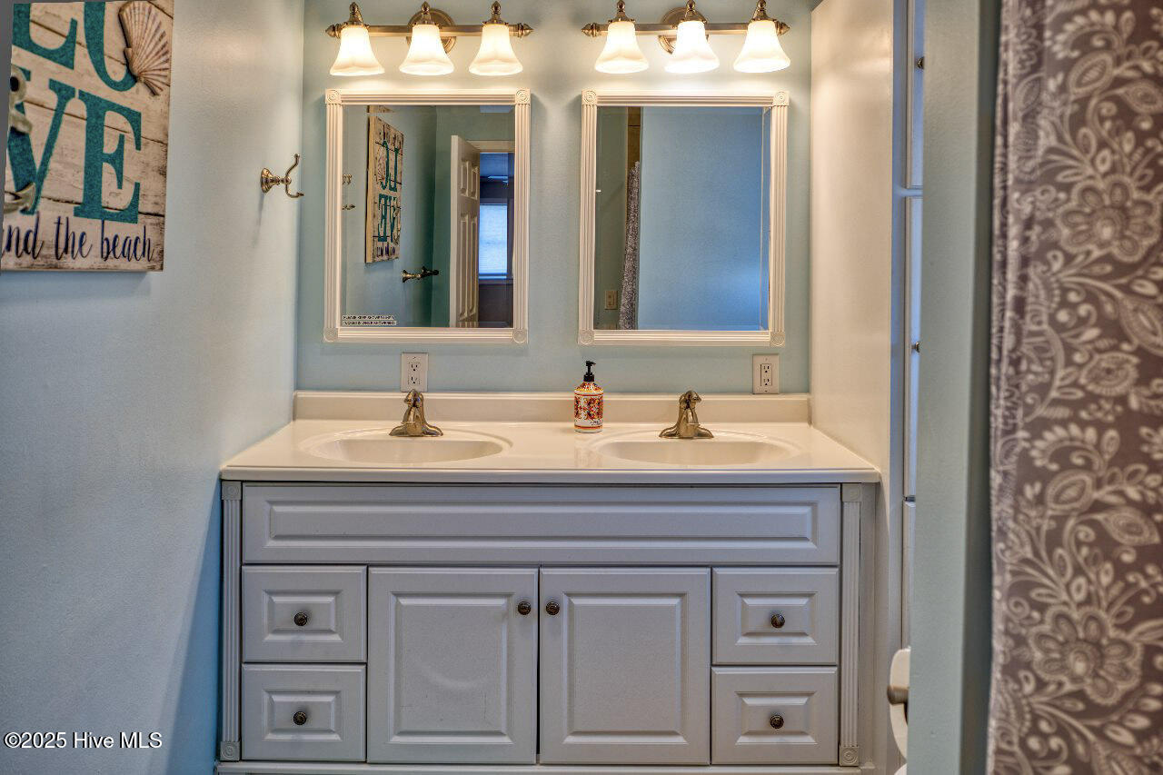 Condominium in Carolina Beach NC 1305 Canal Drive #Apt 3 12.jpg