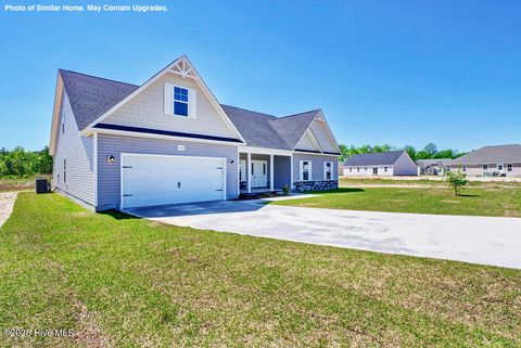 Single Family Residence in Holly Ridge NC 152 Tides End Drive.jpg
