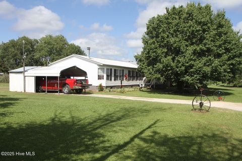 Manufactured Home in Bladenboro NC 203 W Juniper Street.jpg