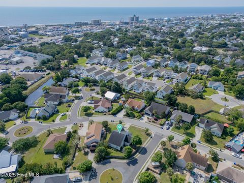 Single Family Residence in Carolina Beach NC 402 Bay Court 25.jpg