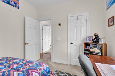 Single Family Residence in Carolina Beach NC 402 Bay Court 22.jpg