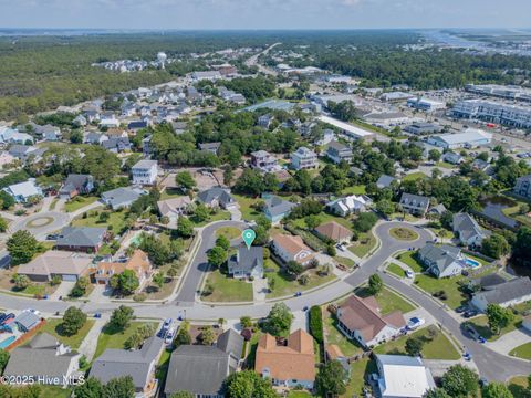 Single Family Residence in Carolina Beach NC 402 Bay Court 30.jpg