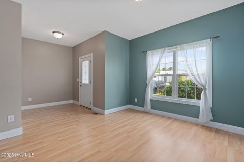 Single Family Residence in Carolina Beach NC 613 Raleigh Avenue 4.jpg