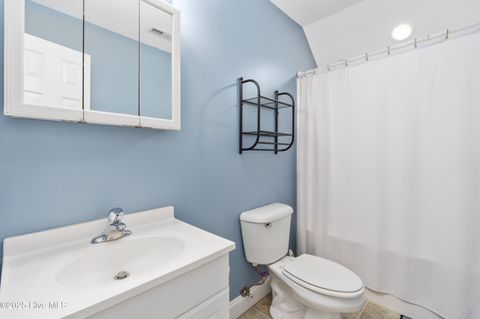 Single Family Residence in Carolina Beach NC 613 Raleigh Avenue 30.jpg