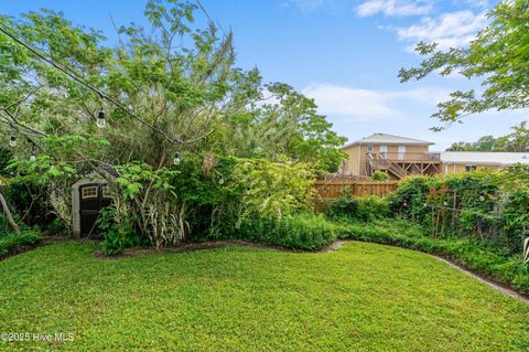 Single Family Residence in Carolina Beach NC 613 Raleigh Avenue 20.jpg