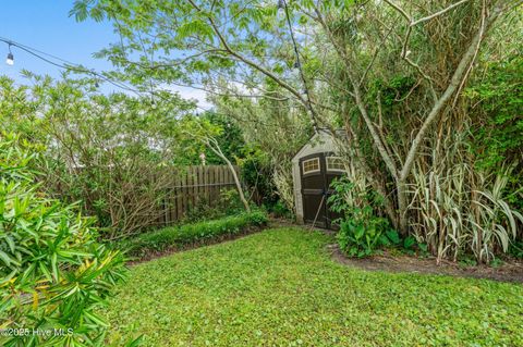 Single Family Residence in Carolina Beach NC 613 Raleigh Avenue 24.jpg
