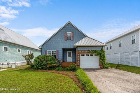 Single Family Residence in Carolina Beach NC 613 Raleigh Avenue 1.jpg