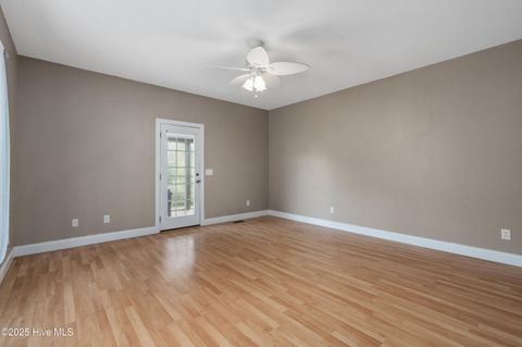 Single Family Residence in Carolina Beach NC 613 Raleigh Avenue 14.jpg