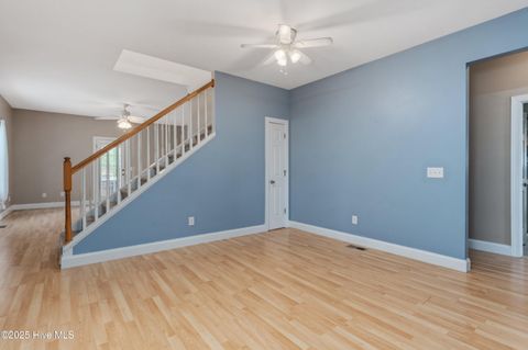 Single Family Residence in Carolina Beach NC 613 Raleigh Avenue 10.jpg