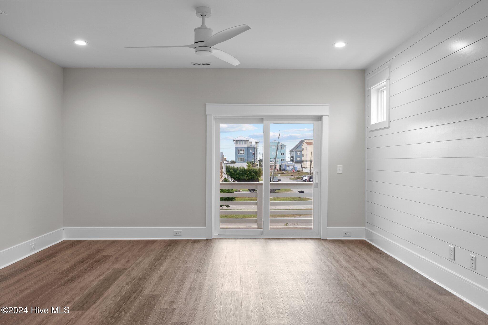 Townhouse in Carolina Beach NC 908 Second Street #Unit 2 16.jpg