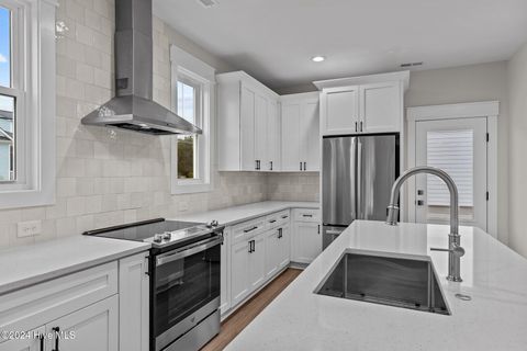 Townhouse in Carolina Beach NC 908 Second Street #Unit 2 35.jpg