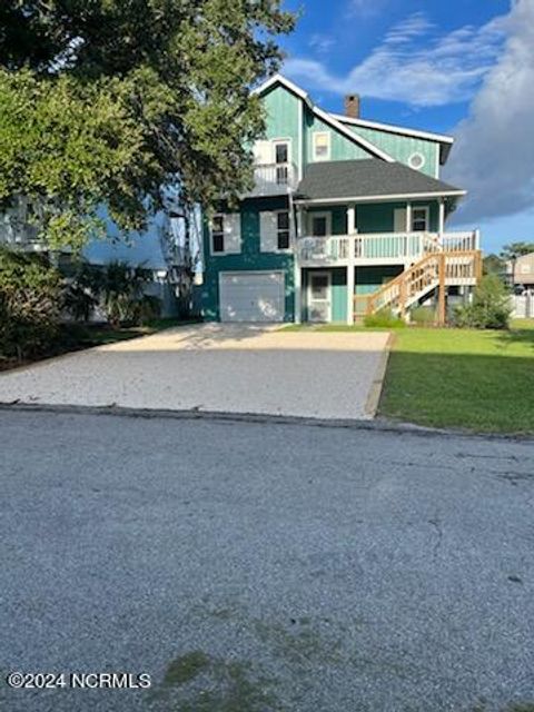Single Family Residence in Holden Beach NC 144 Tuna Drive.jpg