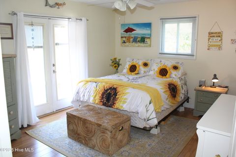 Single Family Residence in Carolina Beach NC 504 Greenville Avenue 14.jpg