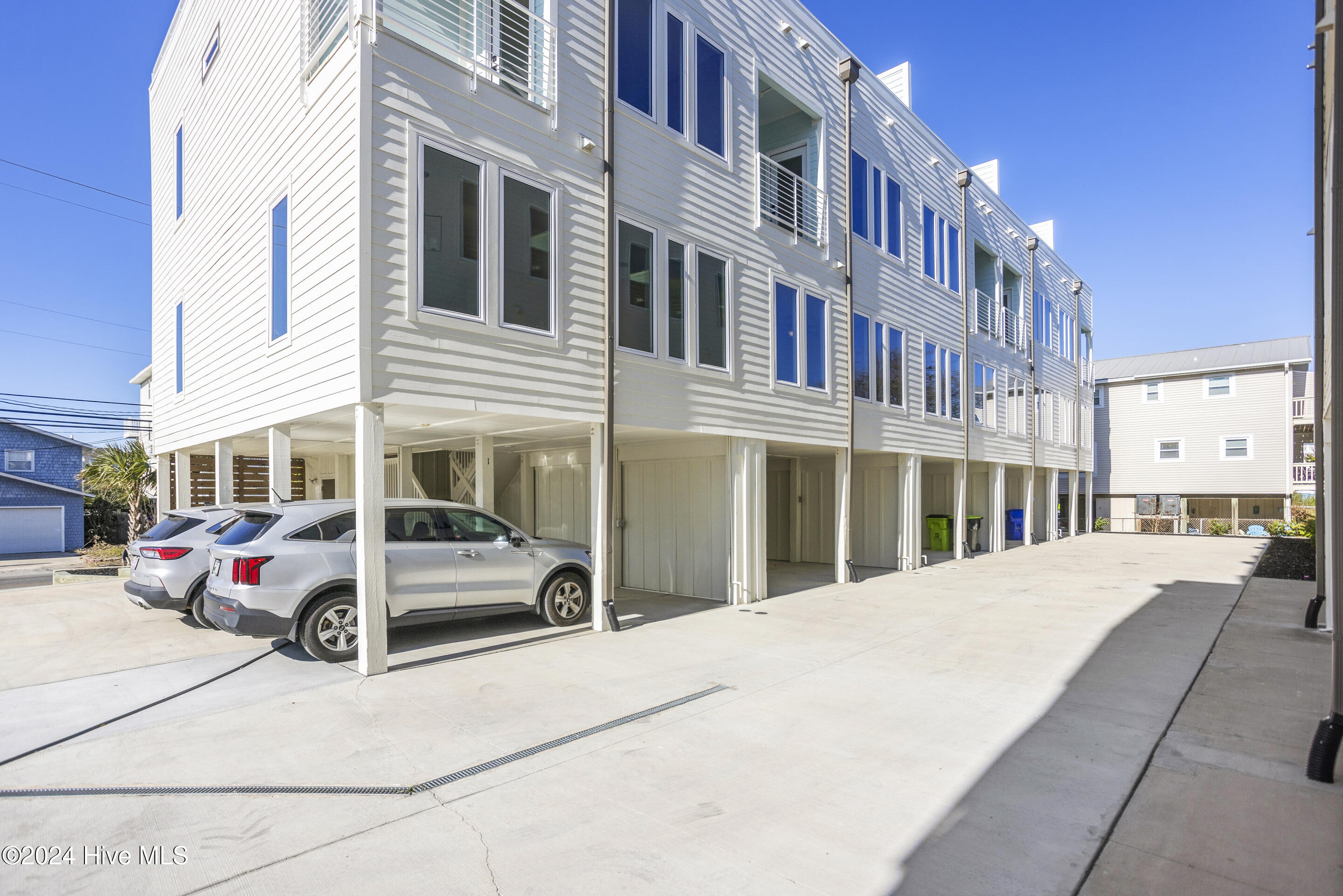 Townhouse in Carolina Beach NC 410 Canal Drive #Unit 1 5.jpg