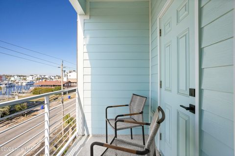 Townhouse in Carolina Beach NC 410 Canal Drive #Unit 1 37.jpg