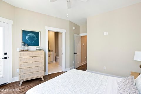 Townhouse in Carolina Beach NC 410 Canal Drive #Unit 1 28.jpg
