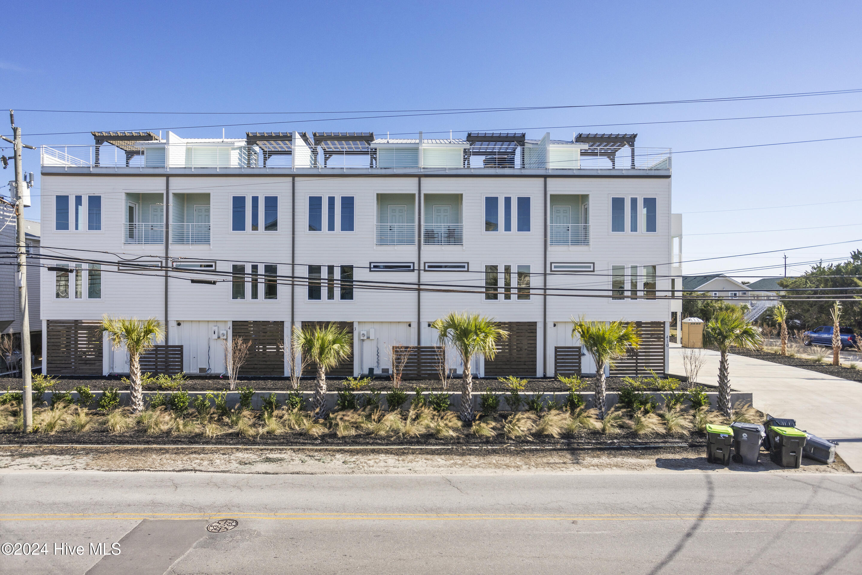 Townhouse in Carolina Beach NC 410 Canal Drive #Unit 1 4.jpg