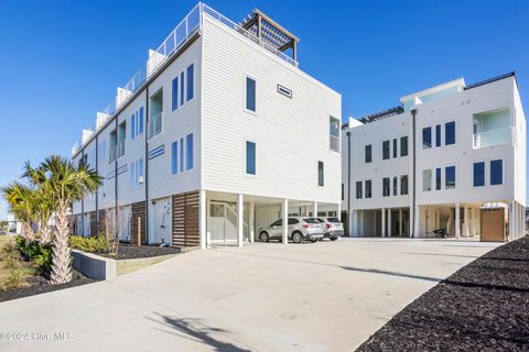 Townhouse in Carolina Beach NC 410 Canal Drive #Unit 1 3.jpg