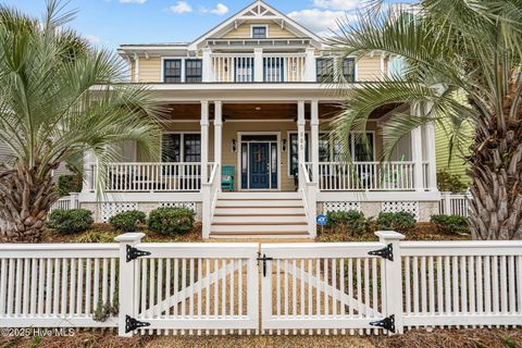 Single Family Residence in Carolina Beach NC 805 North Carolina Avenue.jpg