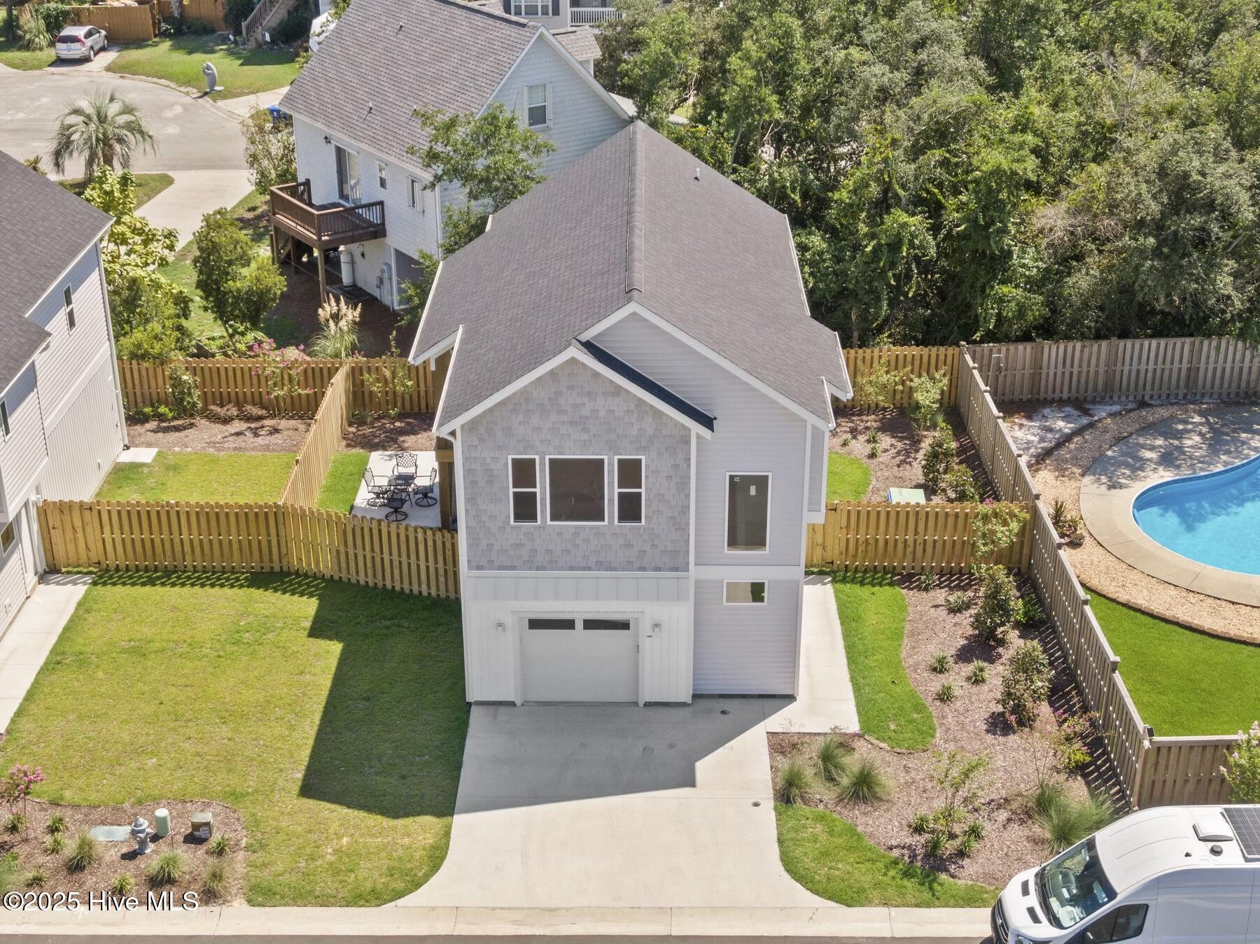 Single Family Residence in Carolina Beach NC 110 Hidden Cove Place 15.jpg