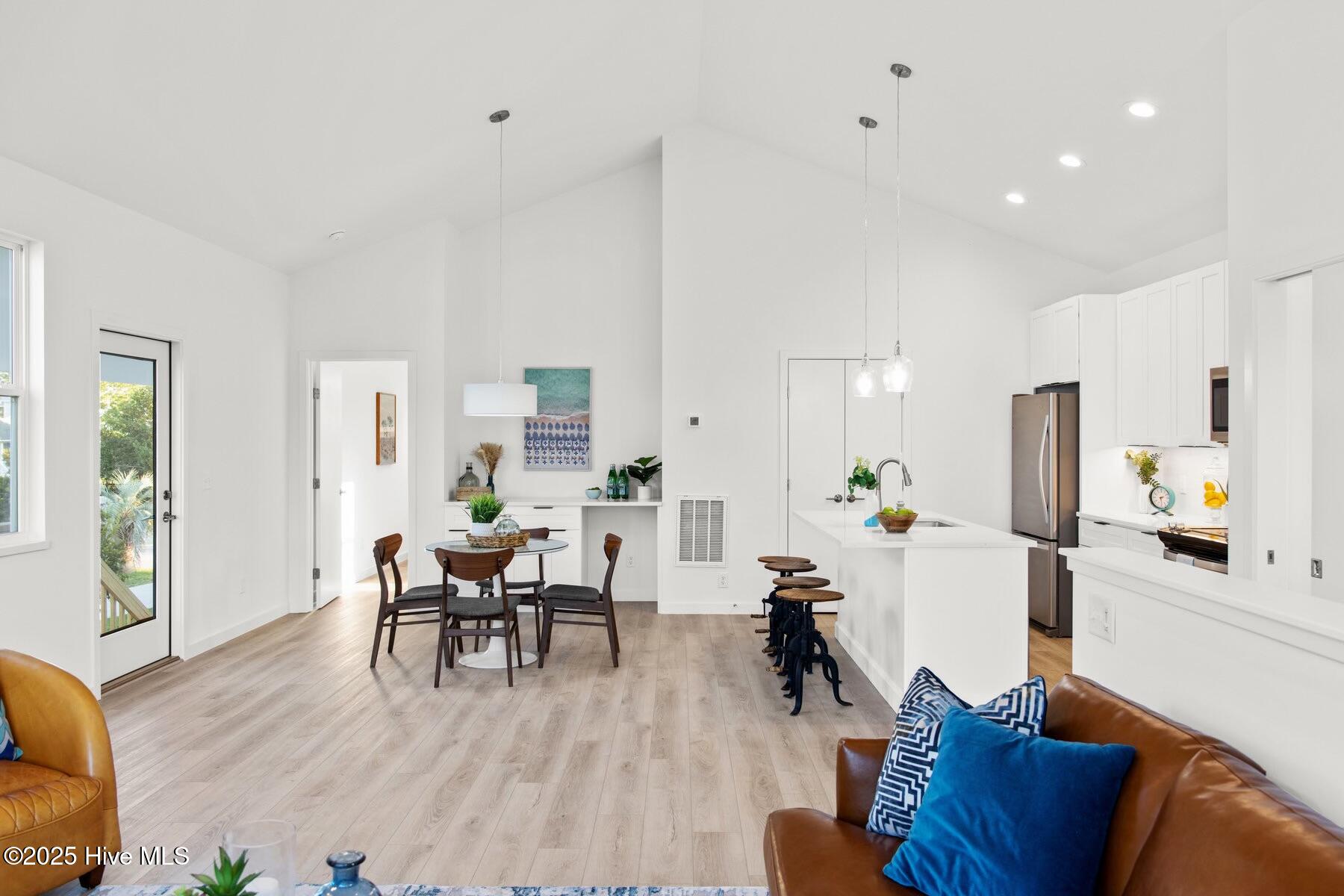 Single Family Residence in Carolina Beach NC 110 Hidden Cove Place 5.jpg