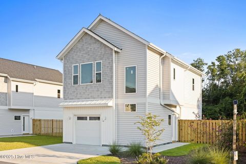 Single Family Residence in Carolina Beach NC 110 Hidden Cove Place 1.jpg