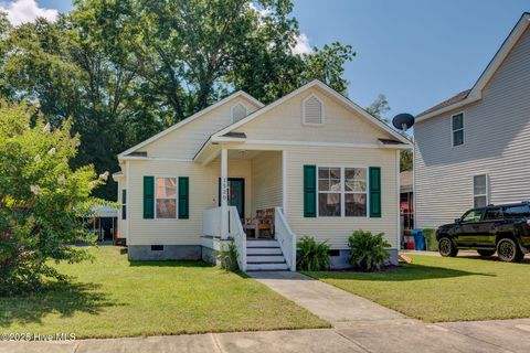Single Family Residence in Wilmington NC 1520 King Street.jpg