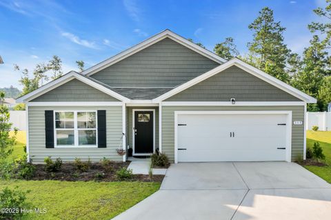 Single Family Residence in Tabor City NC 113 Arbor Crest Lane.jpg