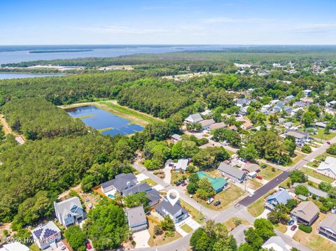 Single Family Residence in Carolina Beach NC 1100 S Sixth Street 43.jpg