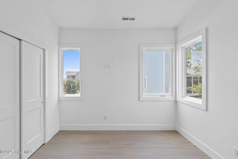 Single Family Residence in Carolina Beach NC 1100 S Sixth Street 27.jpg