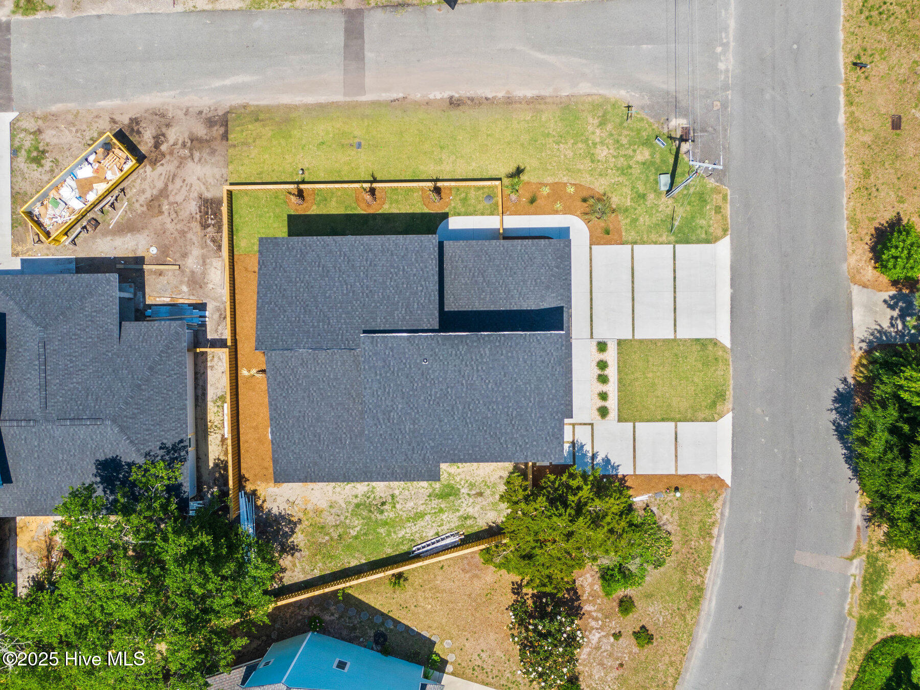 Single Family Residence in Carolina Beach NC 1100 S Sixth Street 37.jpg