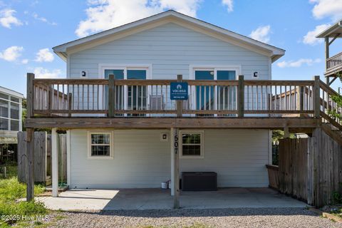 Single Family Residence in Surf City NC 1507 Easy Street.jpg