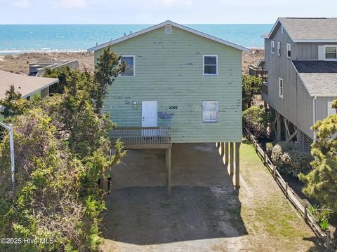 Single Family Residence in Holden Beach NC 1097 Ocean Boulevard.jpg