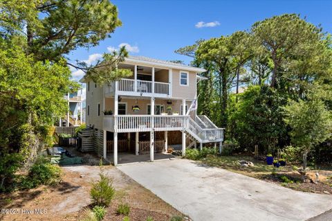Single Family Residence in Carolina Beach NC 402 Seafarer Drive.jpg
