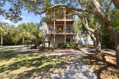 Single Family Residence in Carolina Beach NC 410 Lewis Drive.jpg