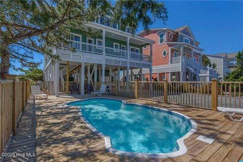 Single Family Residence in Holden Beach NC 887 Ocean Boulevard 2.jpg