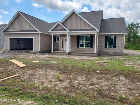 Single Family Residence in Maysville NC 623 Bright Harvest Drive.jpg